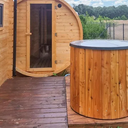 Gorgeous In With Sauna בית נופש *